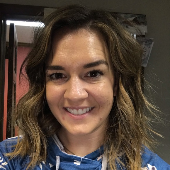 Meet your Posher, Ashley - Picture 1 of 1